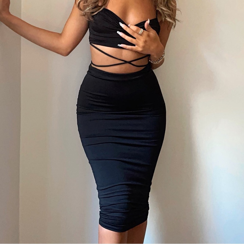 NWT! Fashion nova pencil skirt Size L